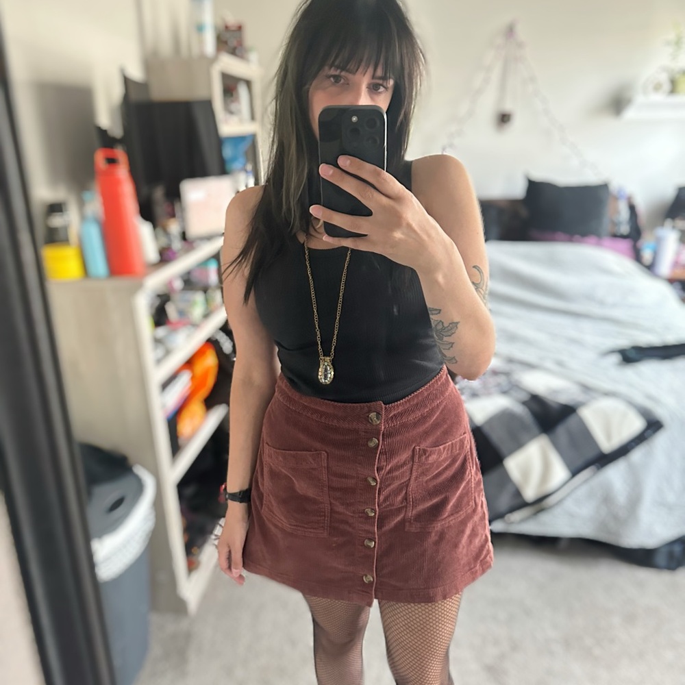 Ae Women's Rust Color Corduroy Button Skirt - image 1